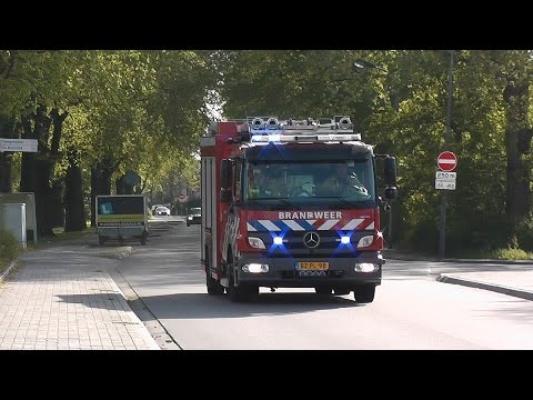 PRIO 1 TS 5034 en Politie Naar een ABM op de Van IJsendijkstraat in Purmerend