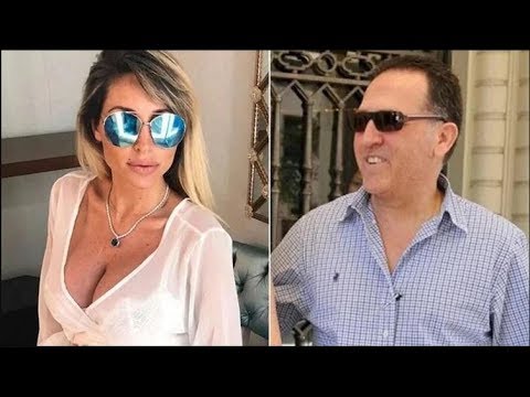 Vicky Xipolitakis sued her ex-husband for 28 million pesos.