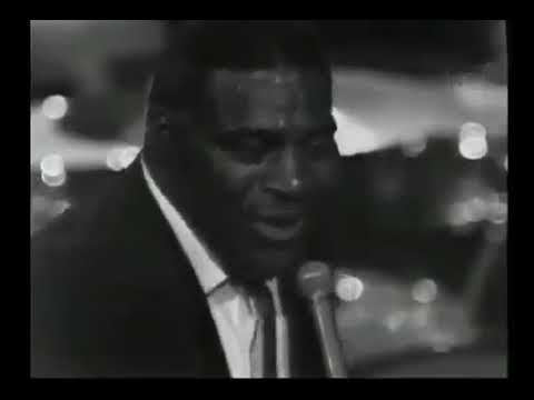 Howlin' Wolf "Smokestack Lightning" Live 1964