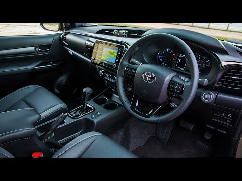 2021 Toyota Hilux Invincible X – Interior details / Venerable Hilux pick-up