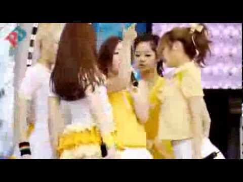 110409  Girl's Day Nothing Last Forever & Twinkle Twinkle fancam