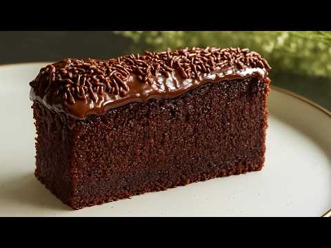 Easy Chocolate Fudge Cake! Small Cake recipe to make at home! Chocolate Cake Recipe