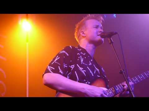 Satellite Stories - Scandinavian Girls @ Paradiso Amsterdam (28/03/2017)