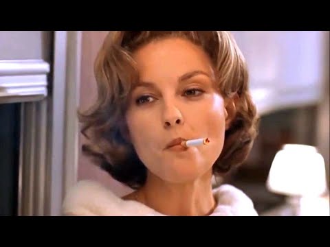Ashley Judd smoking cigarette   🚬