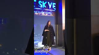 Download lagu PERFECT ROOFTOP VIBES | THE SKYE | HIGHEST ROOFTOP RESTAURANT mp3