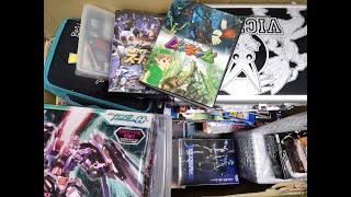 実家から届いた宝物を開封する