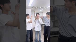 Download lagu 𝙎𝙝𝙞𝙣𝙚 𝙊𝙣 🎤~ #JAY #JAKE #SUNOO #ENHYPEN_宵_YOI #ENHYPEN_Shine_On_Me #ENHYPENが照らす夏 mp3