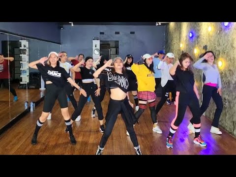 Waiting on The Stage - Machel Montano Ft. Badjohn Republic | FitDance by Uchie | Soca