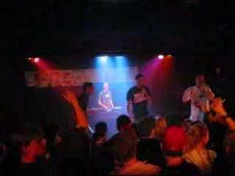 Opgezwolle - Zwarte Koffie (ft Typhoon) @ Metropool