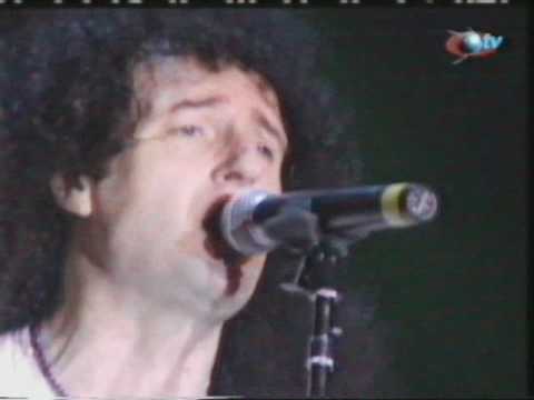 Brian May-Hammer To Fall live in Barcelona '93