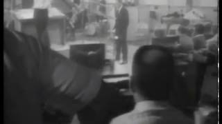 Frank Sinatra ~ It Was a Very Good Year