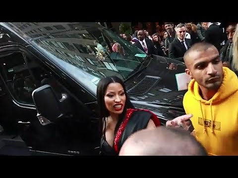 Nicki Minaj Gets Mad And Tells The Paparazzi To F#ck Off