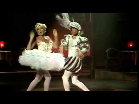 Helena Vondráčková & Jiří Korn - To chce šmrnc a cosi navíc (Oficiální video)