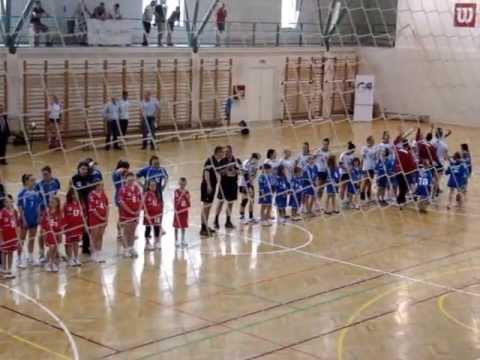 Eszterházy KFSC-GloboSyS -- Vasas SC bevonulás:)