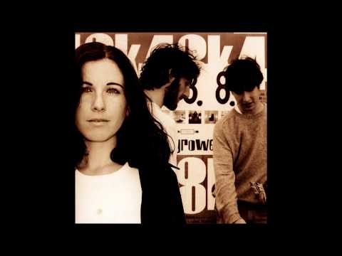 GIRLS TO THE FRONT: Ep.3 Alison Galea (Beangrowers, Etnika, The Shh)