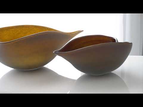 Frosted Grey Bowl W/Amber Casing-Small(وعاءرمادي بلوري مع غلاف كهرماني- صغير )