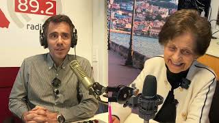 VIVA VOCE &sigma;&tau;&alpha; FM &mu;&epsilon; &tau;&omicron;&nu; &Gamma;&iota;&alpha;́&nu;&nu;&eta; &Beta;&alpha;&rho;&omicron;&upsilon;́&chi;&alpha; &kappa;&alpha;&iota; &tau;&eta;&nu; &Epsilon;&upsilon;&rho;&omega;́&pi;&eta; &Mu;&omicron;&sigma;&chi;&omicron;&nu;&alpha;́
