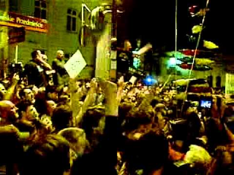 Protest przeciwników krzyża przed Pałacem Prezydenckim - cz. 3, www.mmwarszawa.pl