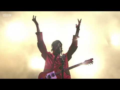 Kasabian - Underdog (Reading Festival 2017) [04/18]