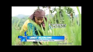 Download lagu Ficky Tanjung-Langit Hujunjung Tapsel Madina mp3 Download lagu Ficky Tanjung-Langit Hujunjung Tapsel Madina mp3