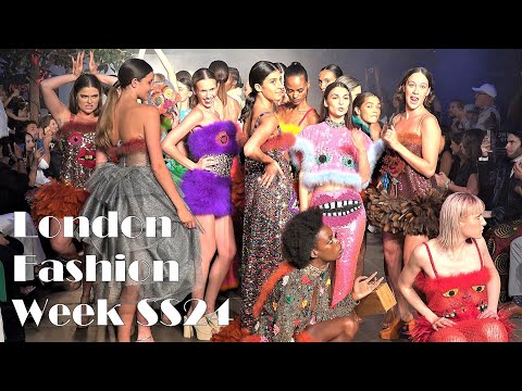 Amazing Catwalk like no other! | #LFW | #SS24 | Sept 2023 DSQ | Anna Francesca Revolution (Panama)