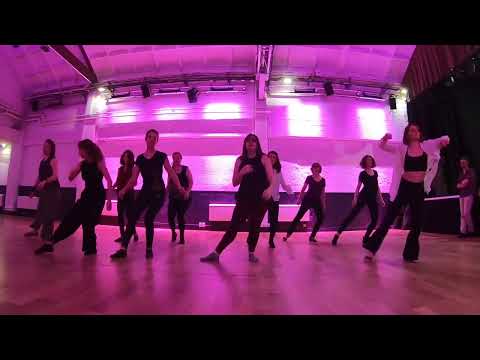 Follow Styling West Coast Swing - Marine Le Dudal - February 2023