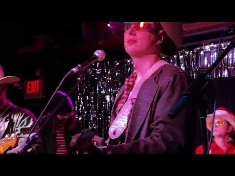 Redwing Blackbird @ Mortimers 12.19.25