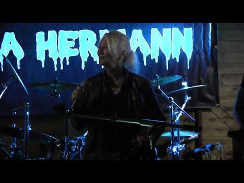 Vera Hermann rock Trio - VERA HERMANN Maria (cover Blondie)