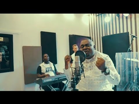 EVANG SOLO KINGS PRAISE & WORSHIP IN ISOKO-URHOBO