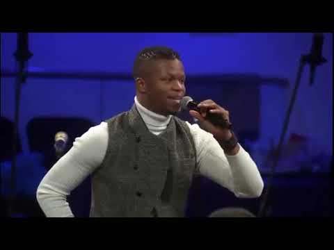 Kelontae Gavin - Lil’ Country Boy Church Medley