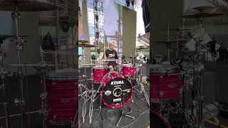 Download lagu Ikmal Tobing Spill Ngedrum live konser Mahadewa mp3