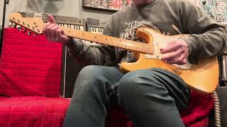 Video thumbnail for 1988 USA Fender Deluxe American Standard Stratocaster Gold Lace Sensor Arctic White by johnnyangel69