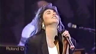 Laura Branigan - &quot;Gloria&quot; LIVE [cc] Atlantic Records 40th No watermark