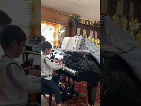 6 years old Winston playing #piano Alfred’s Basic Piano Library Duet Book Level 2 #Sonatina