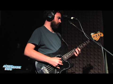 Lawrence Arabia - "Early Kneecappings" (Live at WFUV)