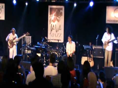 Endah N Rhesa & Otti Jamalus N Yance Manusama - feat Iyas Ecoutez - Black or White