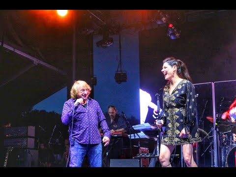 Lou Gramm feat. Queen V - I Want To Know What Love Is Live at Celebrity Care Fest 2022