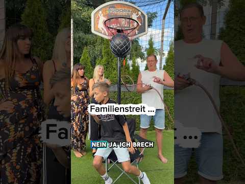 3 Fragen, bei wem platzt er?#familie #wasser #game #sherman #fun #family #spass #ballon #water #fyp