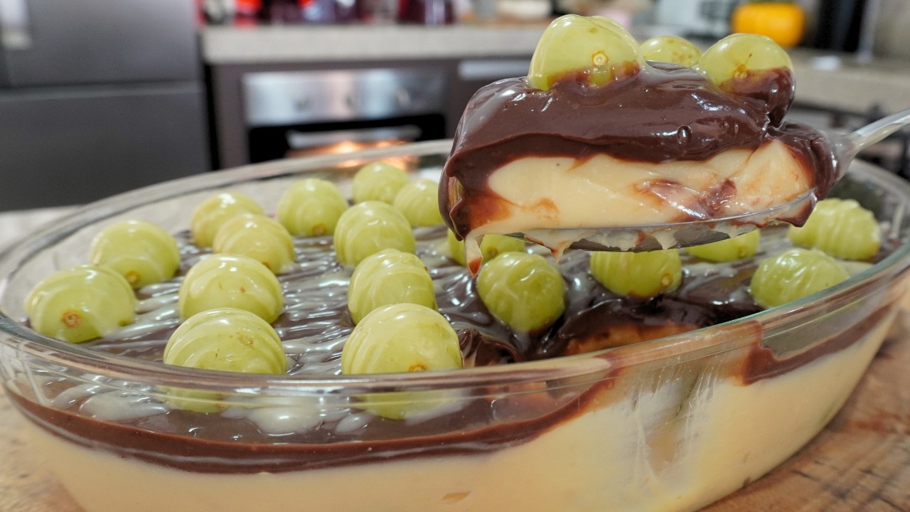 BOMBOM DE UVA NA TRAVESSA - Faça e Depois Me Agradeça!