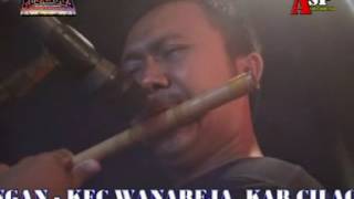 Download lagu F  OM PUJANGGA KIKI BUNGA MENDAMBA mp3