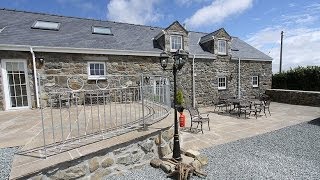preview picture of video 'Large, Luxury Cottages in North Wales | Gadlas'