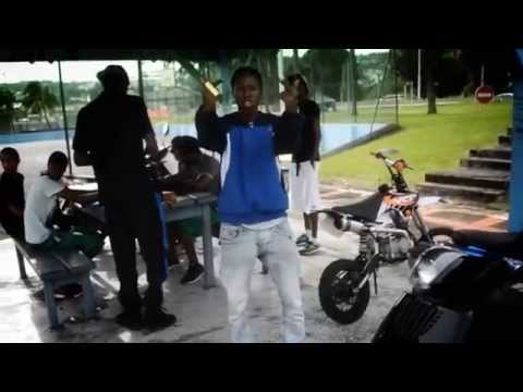 Teaser La Weez - Green Machine