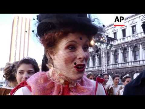 'Flight of the Angel' provides highlight to Venice carnival