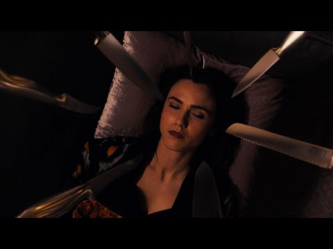 Abby Tells Mel About Evil Spirit - Charmed 3x06