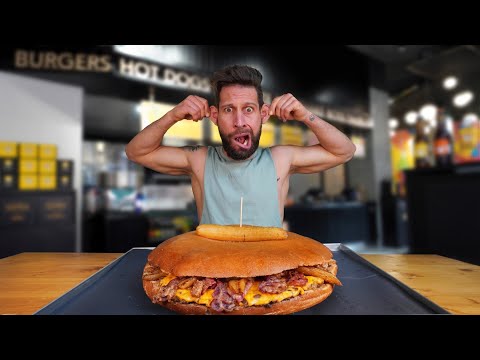 QUESTO PANINO MI HA MESSO IN SERIA DIFFICOLTÀ… - Big Boss Banana Burger Challenge | THOMAS HUNGRY