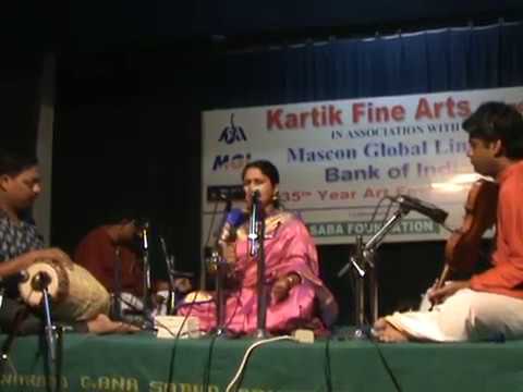 Smt Ranjani Hebbar rendering Alapana in Raga Amrithavarshini
