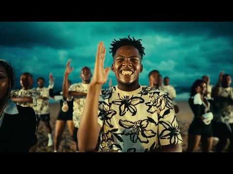 Dj Tira, Pcee & Campmasters Feat. General C'mamane - Awungazi (Official Music Video)
