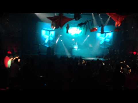 Traffic House - Watch it for this@Discoteca Queen