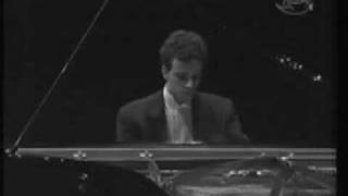 Damien Luce plays Schumann (part 1)