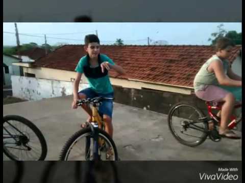 Os Pilantras Em Agente 007